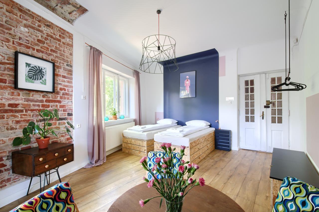 ורשה Lull Hostel מראה חיצוני תמונה