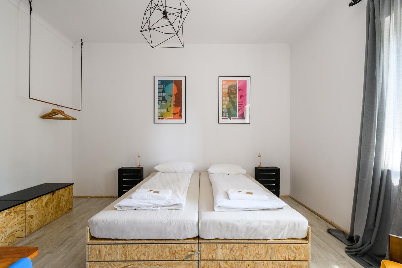 ורשה Lull Hostel מראה חיצוני תמונה